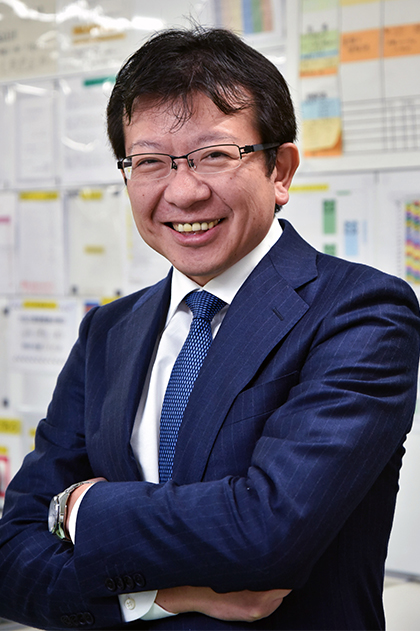 代表取締役社長新井重樹